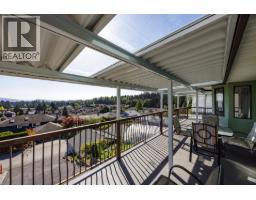 557 Tempe Crescent, North Vancouver, BC V7N1E7 Photo 19