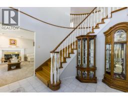 557 Tempe Crescent, North Vancouver, BC V7N1E7 Photo 20