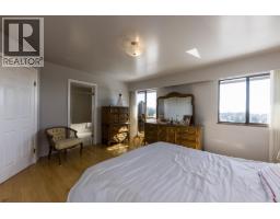557 Tempe Crescent, North Vancouver, BC V7N1E7 Photo 24