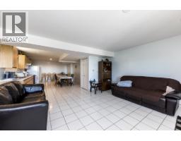 557 Tempe Crescent, North Vancouver, BC V7N1E7 Photo 30