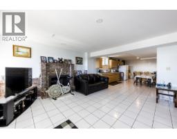557 Tempe Crescent, North Vancouver, BC V7N1E7 Photo 31