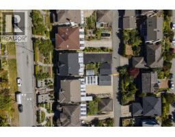 557 Tempe Crescent, North Vancouver, BC V7N1E7 Photo 38