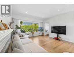 915 Wentworth Avenue, North Vancouver, BC V7R1R8 Photo 10