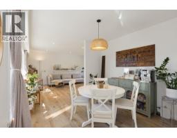 915 Wentworth Avenue, North Vancouver, BC V7R1R8 Photo 16