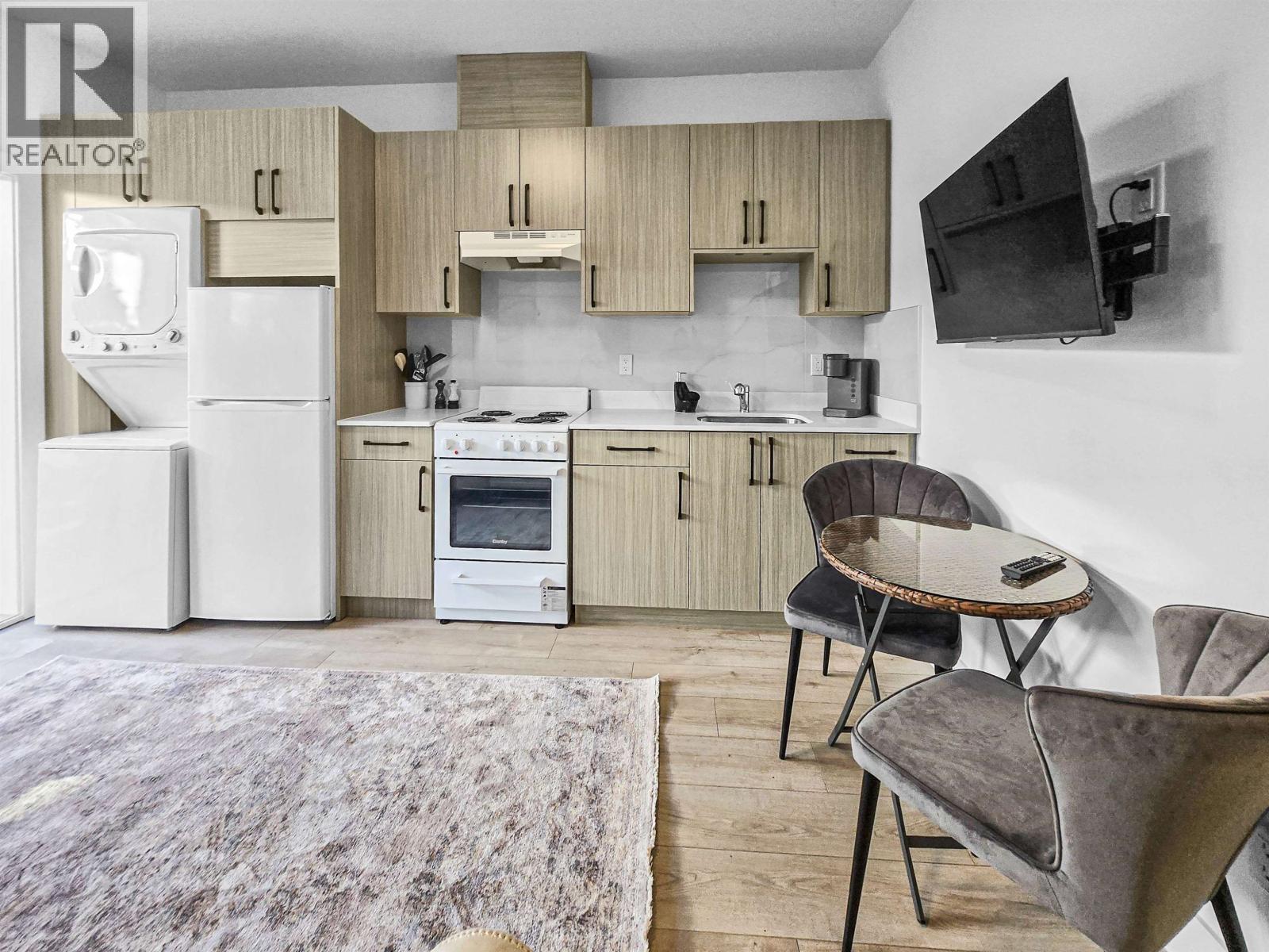 65XX KITCHENER STREET