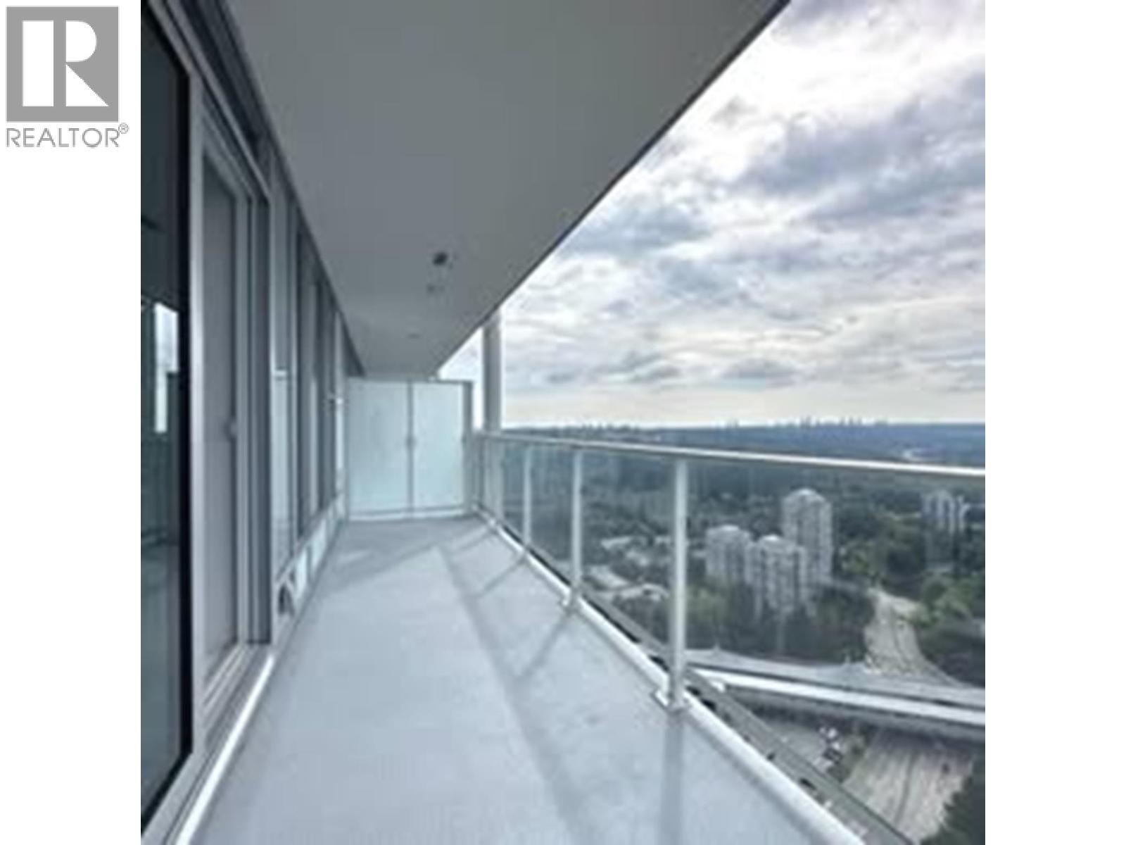 #508 3809 EVERGREEN Place, Burnaby, British Columbia, V5G4L7, Burnaby, British Columbia — photo 3 of 5