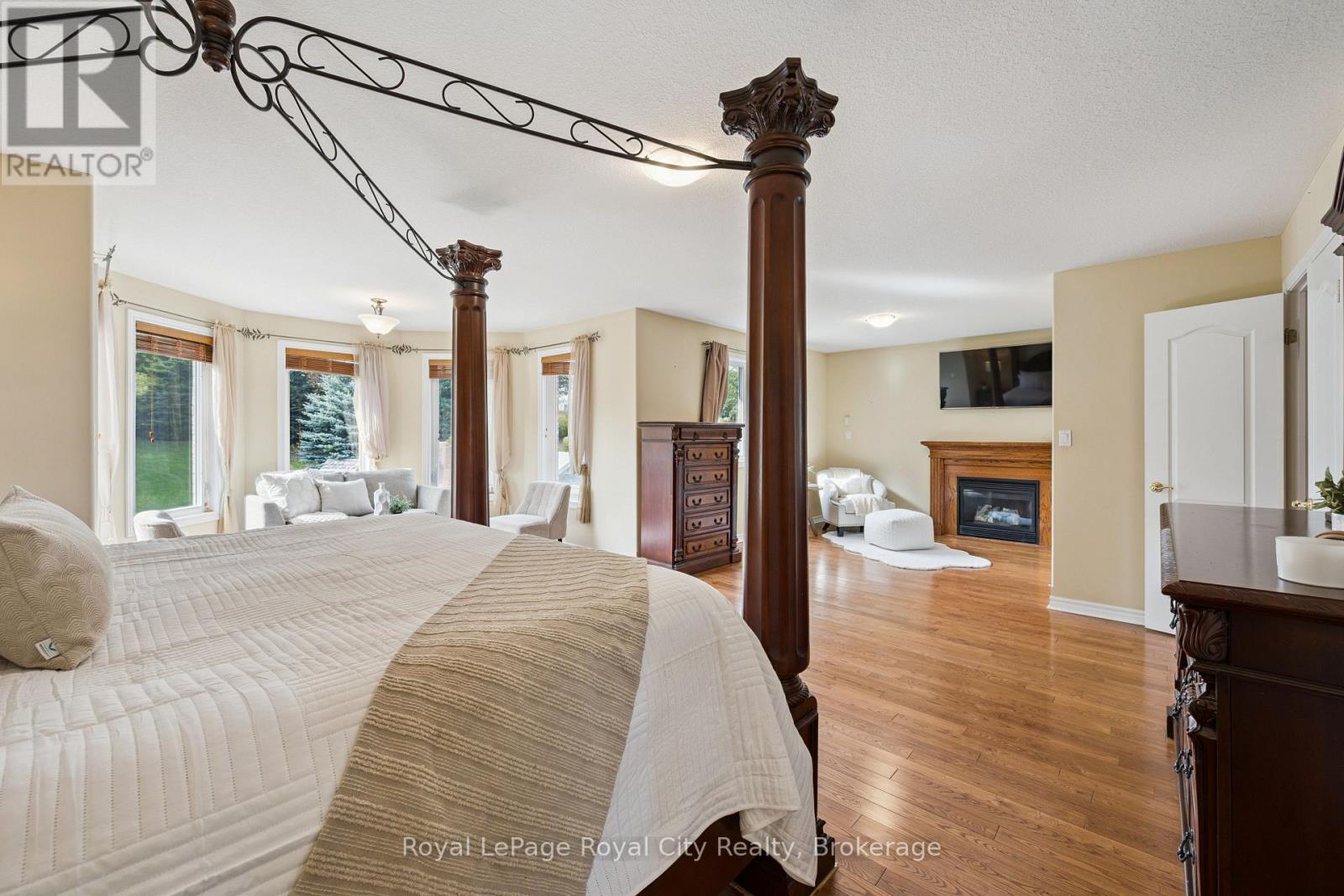26 FRASSON DRIVE - 22