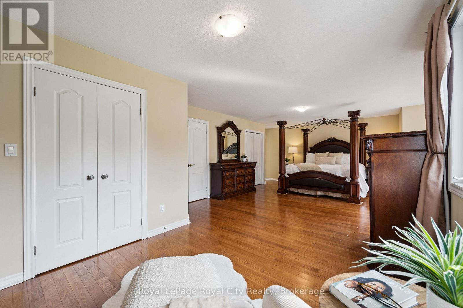 26 FRASSON DRIVE - 24