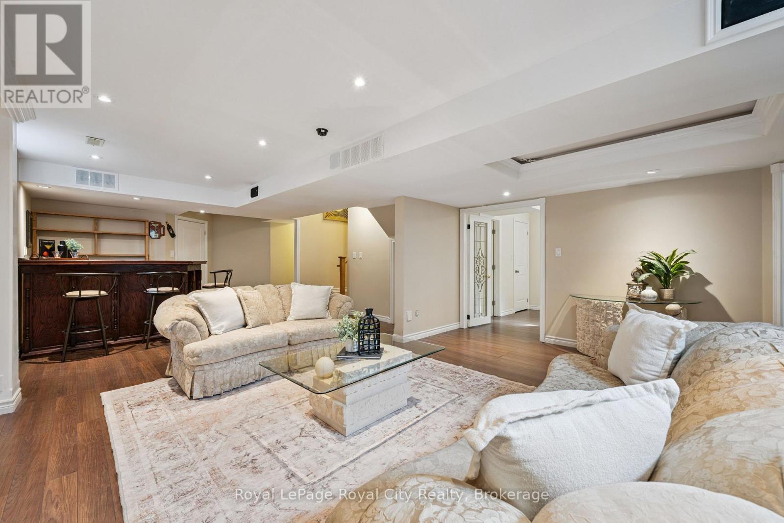 26 FRASSON DRIVE - 33