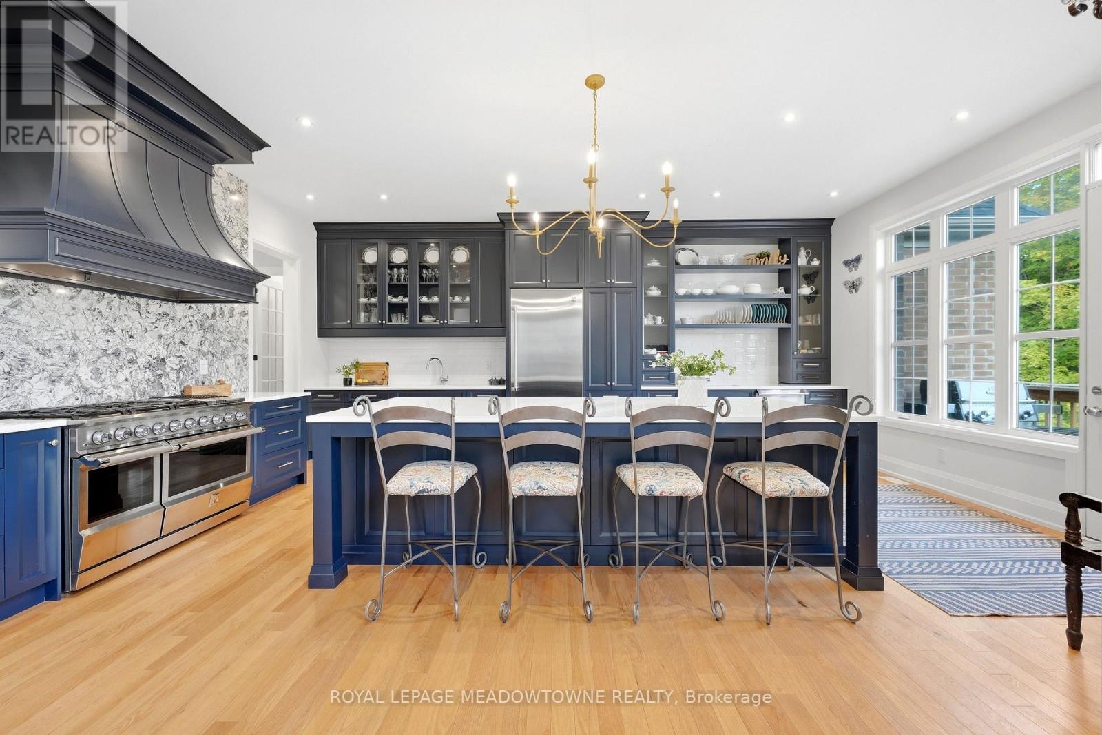 8 J B ROBSON COURT, Halton Hills (Glen Williams) — photo 11