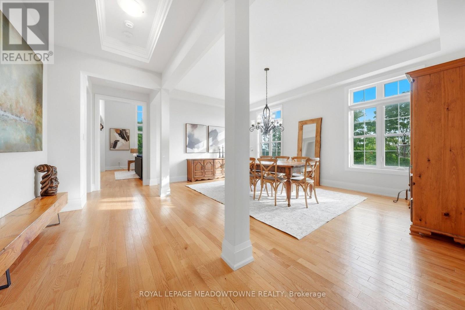 8 J B ROBSON COURT, Halton Hills (Glen Williams) — photo 6
