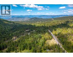 8276 Lincoln Road, Vernon, BC V1B3M8 Photo 13