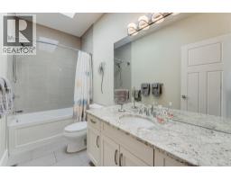 7221 Edgewater Place, Coldstream, BC V1B4C5 Photo 33