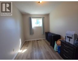 240 Spieker Avenue, Tumbler Ridge, BC V0C2W0 Photo 24