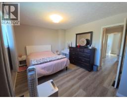 240 Spieker Avenue, Tumbler Ridge, BC V0C2W0 Photo 13