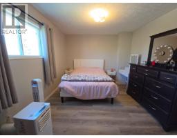240 Spieker Avenue, Tumbler Ridge, BC V0C2W0 Photo 15