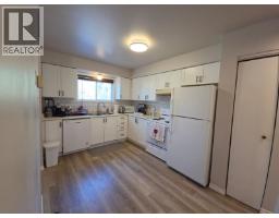 Dining room - 240 Spieker Avenue, Tumbler Ridge, BC V0C2W0 Photo 10