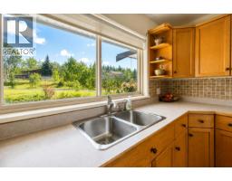 4904 Telqua Drive, 108 Mile Ranch, BC V0K2Z0 Photo 14