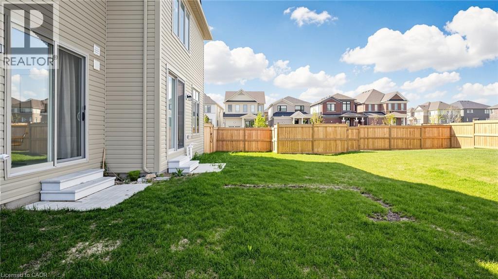 12 EDMINSTON Drive - 30