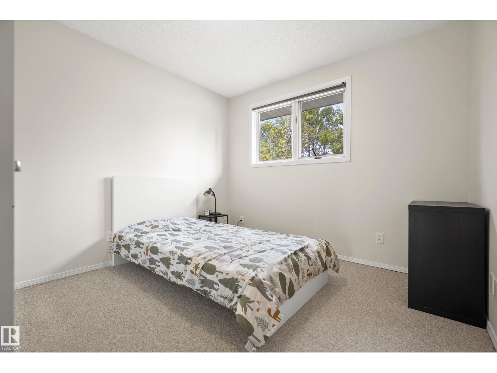 7 PEMBINA PL - 36