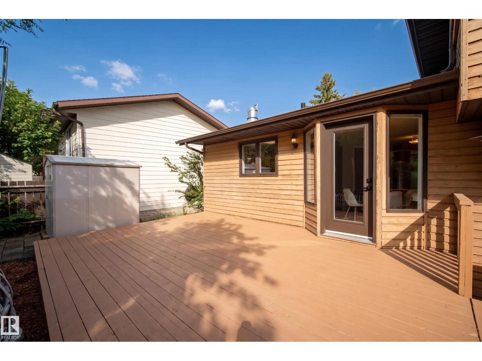 7 PEMBINA PL - 61