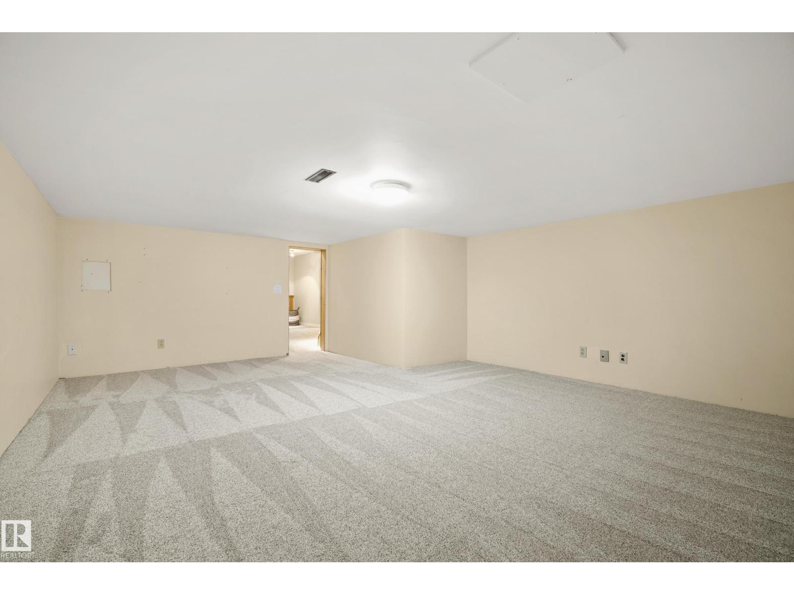 7 PEMBINA PL - 49