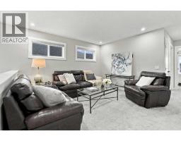 Kitchen - 70 Creekside Avenue Sw, Calgary, AB T2X4A9 Photo 21