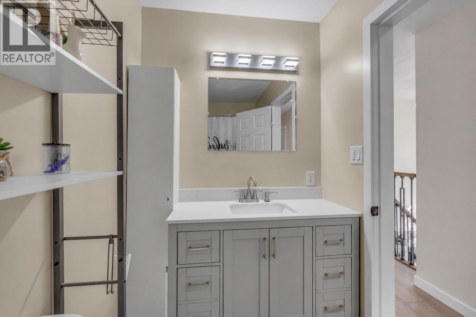 826 3rd Avenue - Image 19