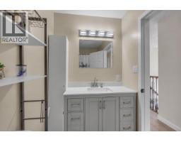 Kitchen - 826 3rd Avenue, Keremeos, BC V0X1N0 Photo 19