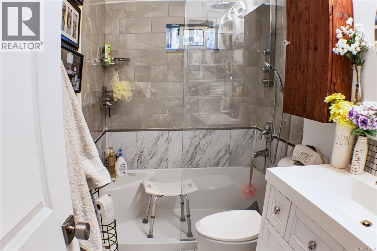 1120 Donna Ave - 3