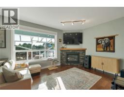 94 Vermont Dr, Campbell River, BC V9W7K3 Photo 13