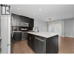 4pc Bathroom - 157 Walden Park Se, Calgary, AB T2X0Z1 Photo 7