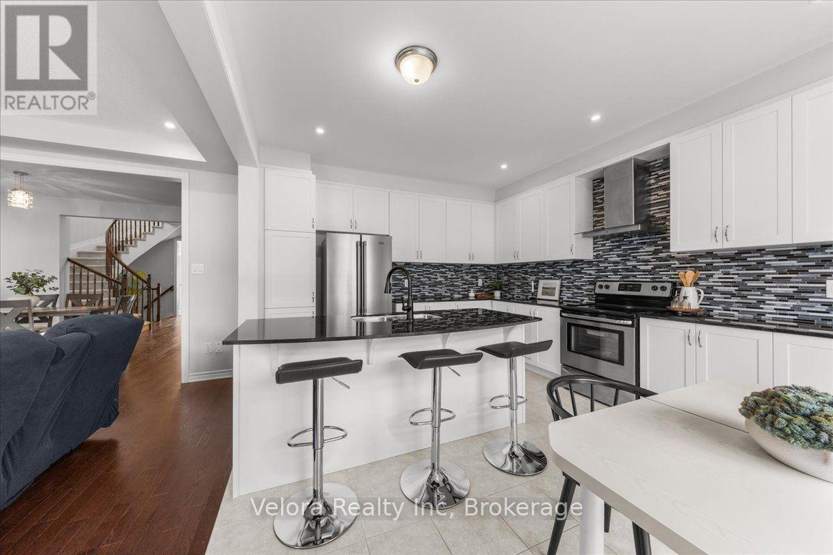 762 ROSEHILL AVENUE - 18