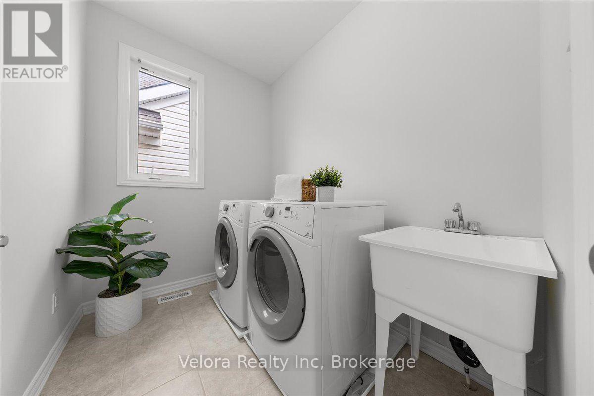 762 ROSEHILL AVENUE photo 46