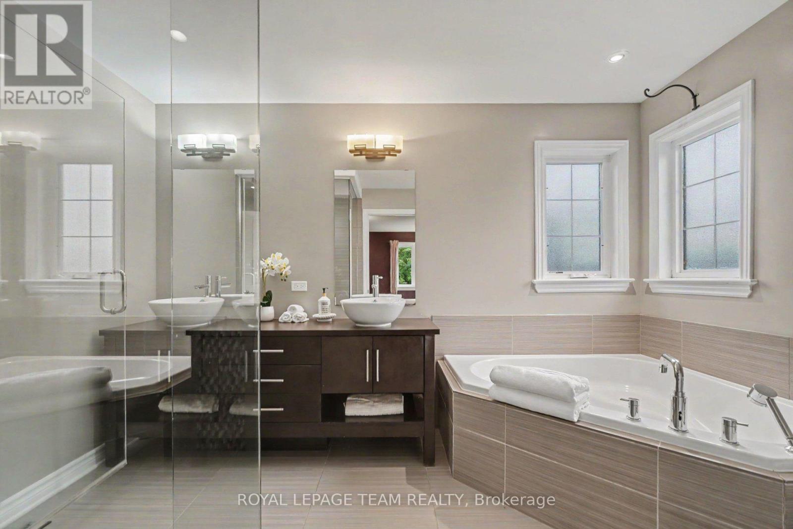 152 WEST RIDGE DRIVE photo 28