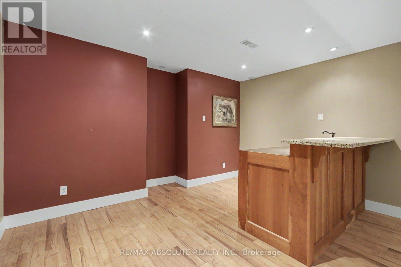 113 SIROCCO CRESCENT - 24