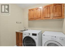 Bedroom 3 - 113 Sirocco Crescent, Ottawa, ON K2S2E1 Photo 13