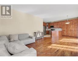 Dining room - 113 Sirocco Crescent, Ottawa, ON K2S2E1 Photo 6