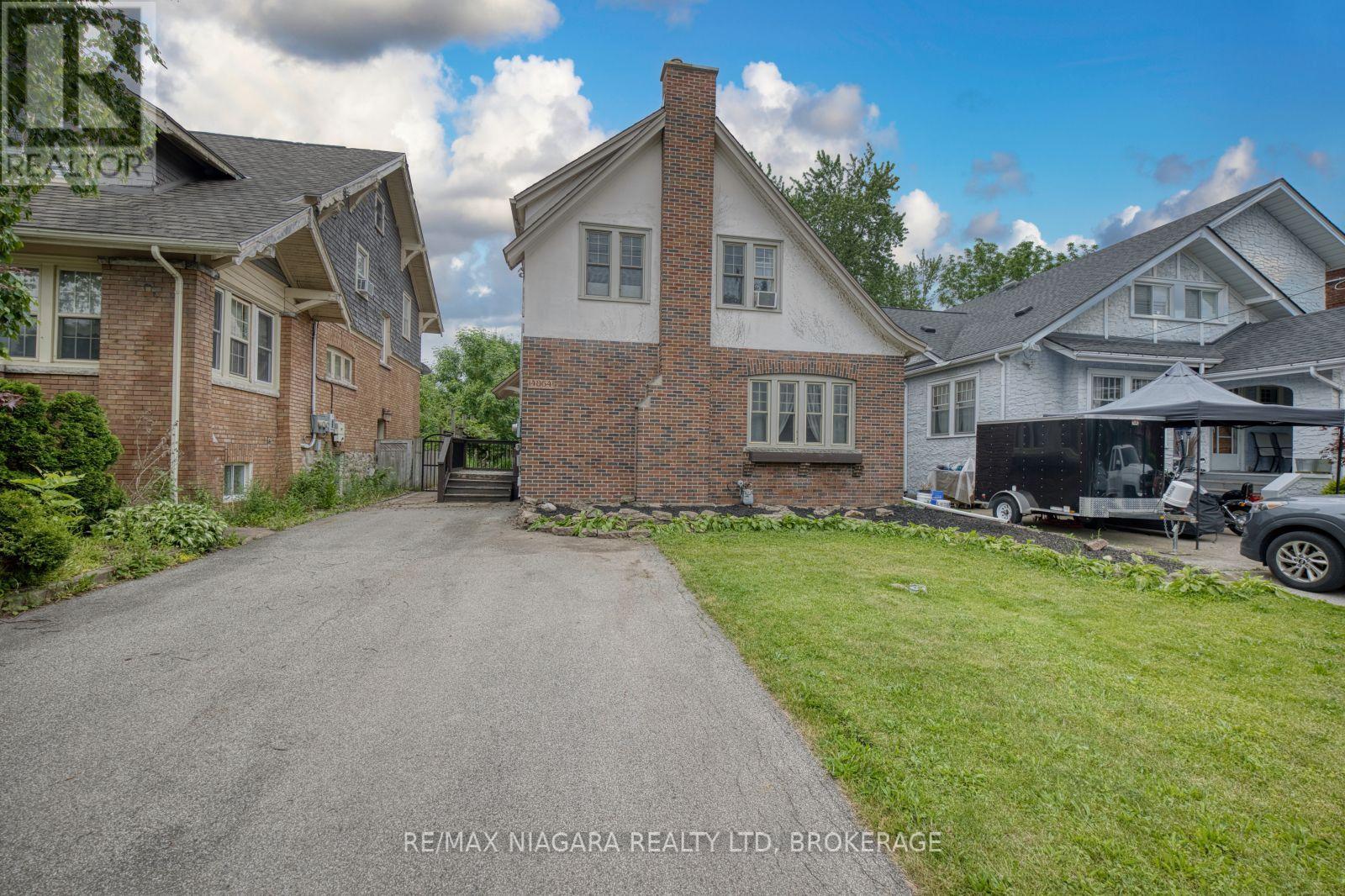 4864 SIMCOE STREET - 25