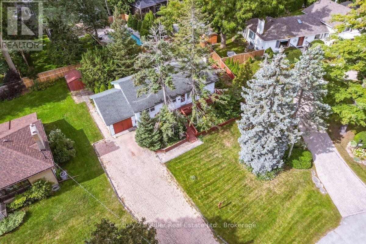 2013 DERAMORE DRIVE, Oakville (FD Ford)