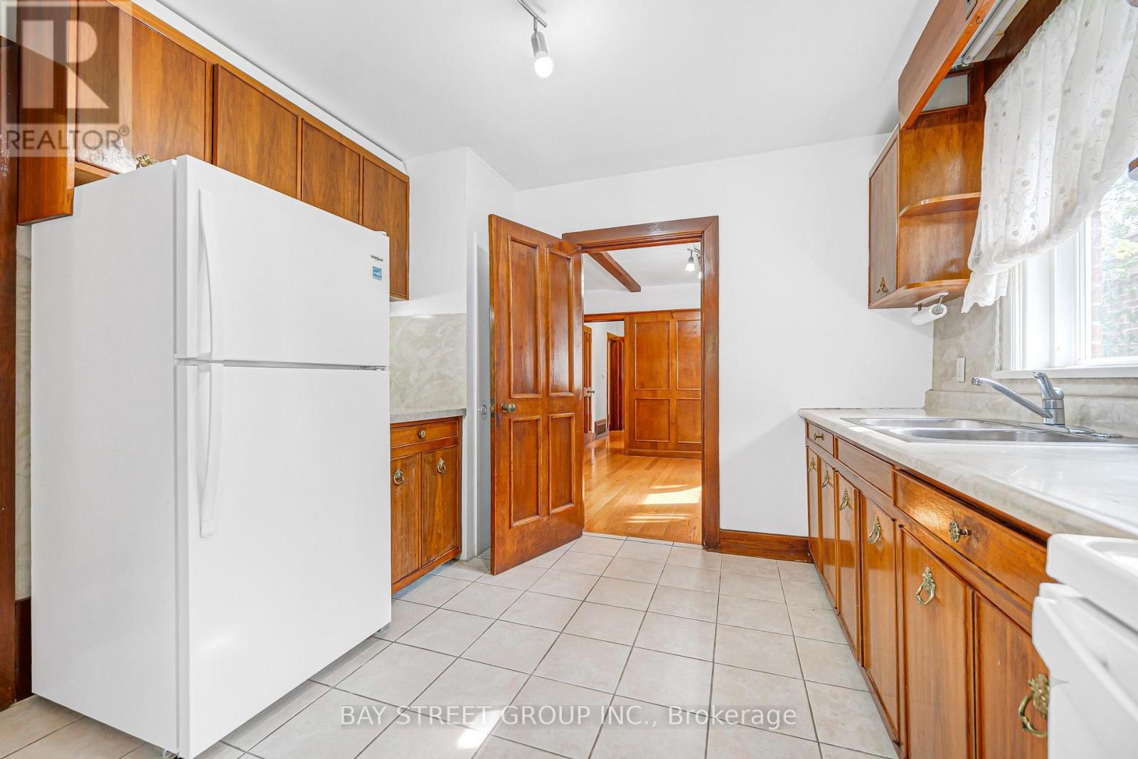 260 MOORE PARK AVENUE, Toronto (Newtonbrook West) — photo 9
