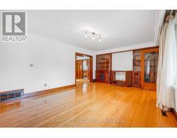260 Moore Park Avenue, Toronto, ON M2M1N6 Photo 16