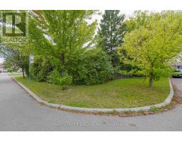 260 Moore Park Avenue, Toronto, ON M2M1N6 Photo 39