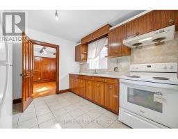 Kitchen - 260 Moore Park Avenue, Toronto, ON M2M1N6 Photo 8