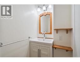 4 1184 Clarke Rd, Central Saanich, BC V8N2C3 Photo 18