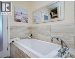 107 3234 Holgate Lane, Colwood, BC V9C0A6 Photo 14