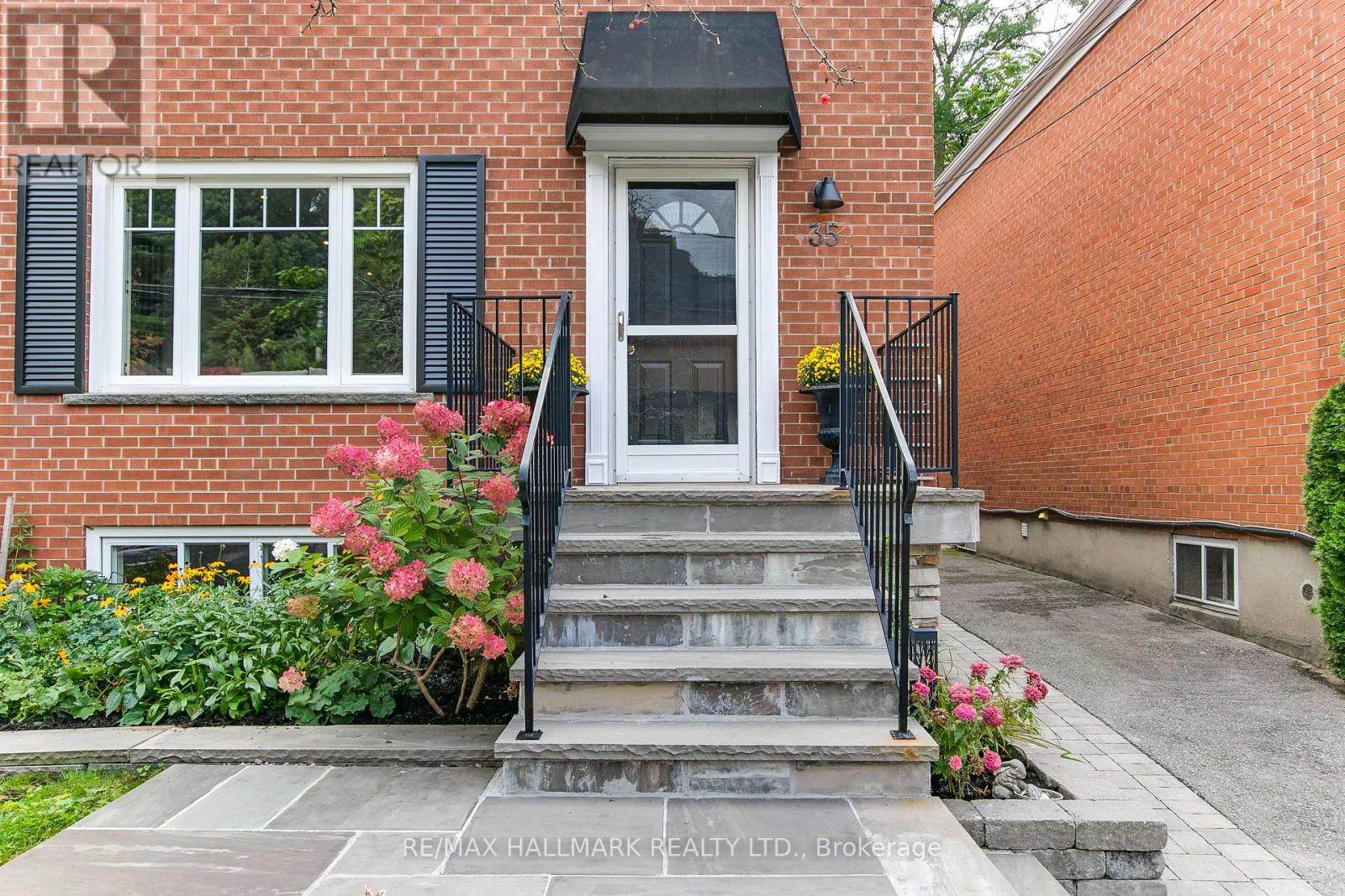 35 LOVE CRESCENT, Toronto (East End-Danforth) — photo 3