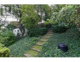 35 Love Crescent, Toronto, ON M4E1V6 Photo 46
