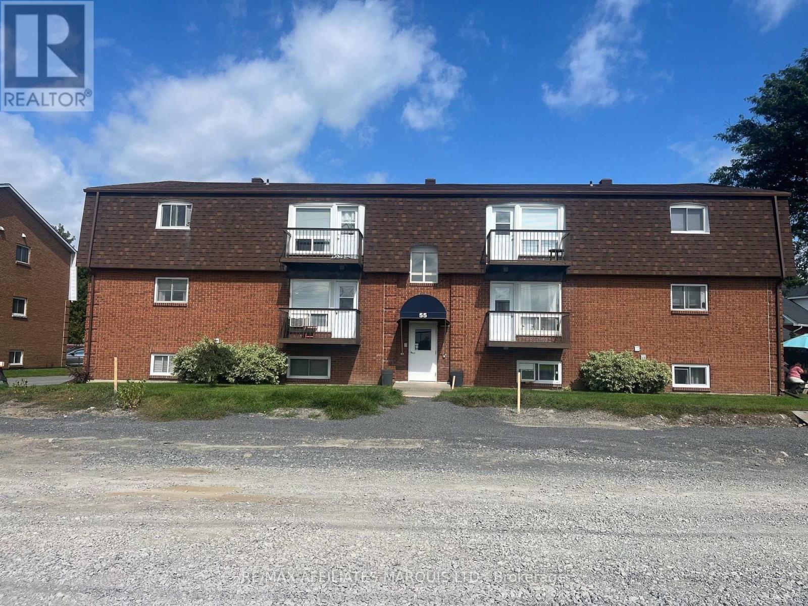 9 - 55 RACE STREET, Cornwall