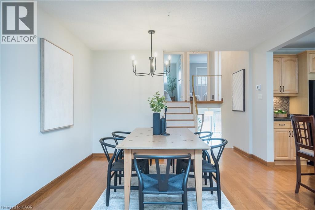 1237 REDBANK Crescent, Oakville — photo 5